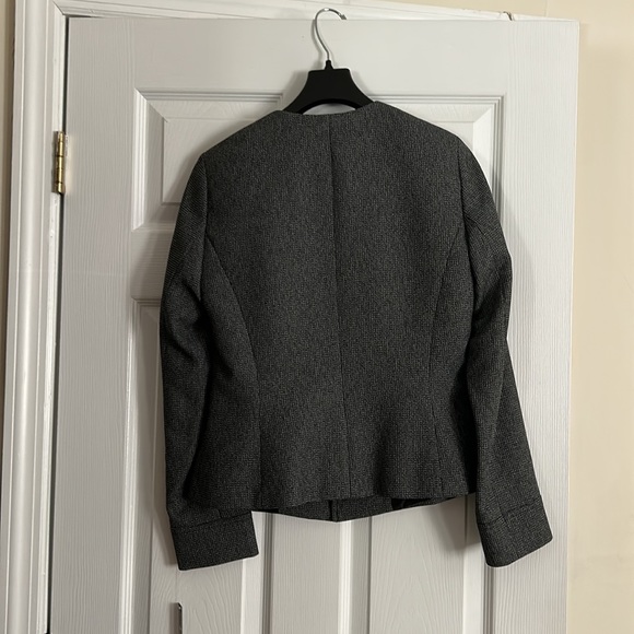 NWT Tahari by ASL boucle skirt suit set - Picture 6 of 10